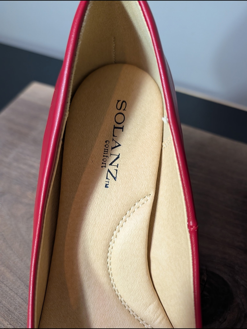 Red Pointed-Toe Classic Mid Heels - Picture 6 of 6